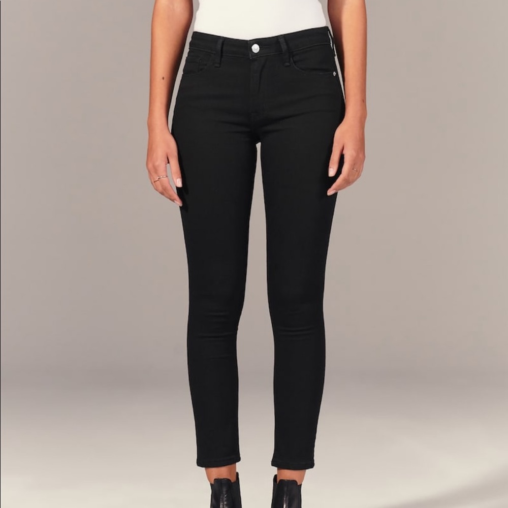 A&F Black Skinny Ankle Jeans